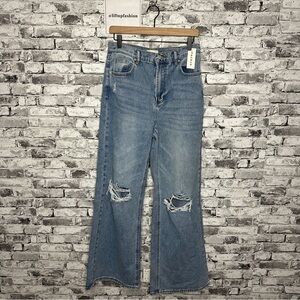 EUC PacSun Women’s Daniella Light Blue Distressed Flare Jeans NWT Size 28